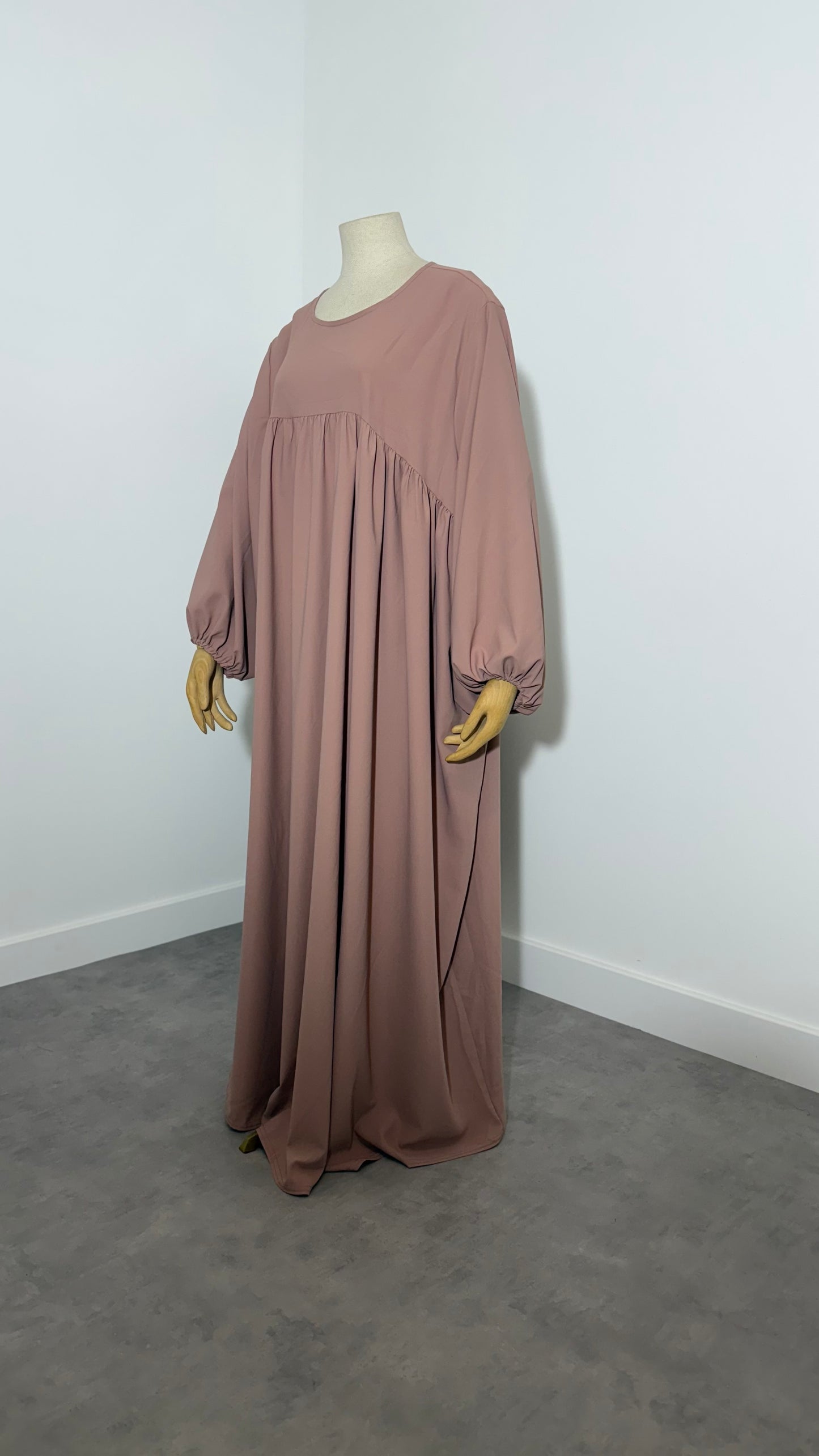 Abaya Manches Ballon Soie De Medine - Assya