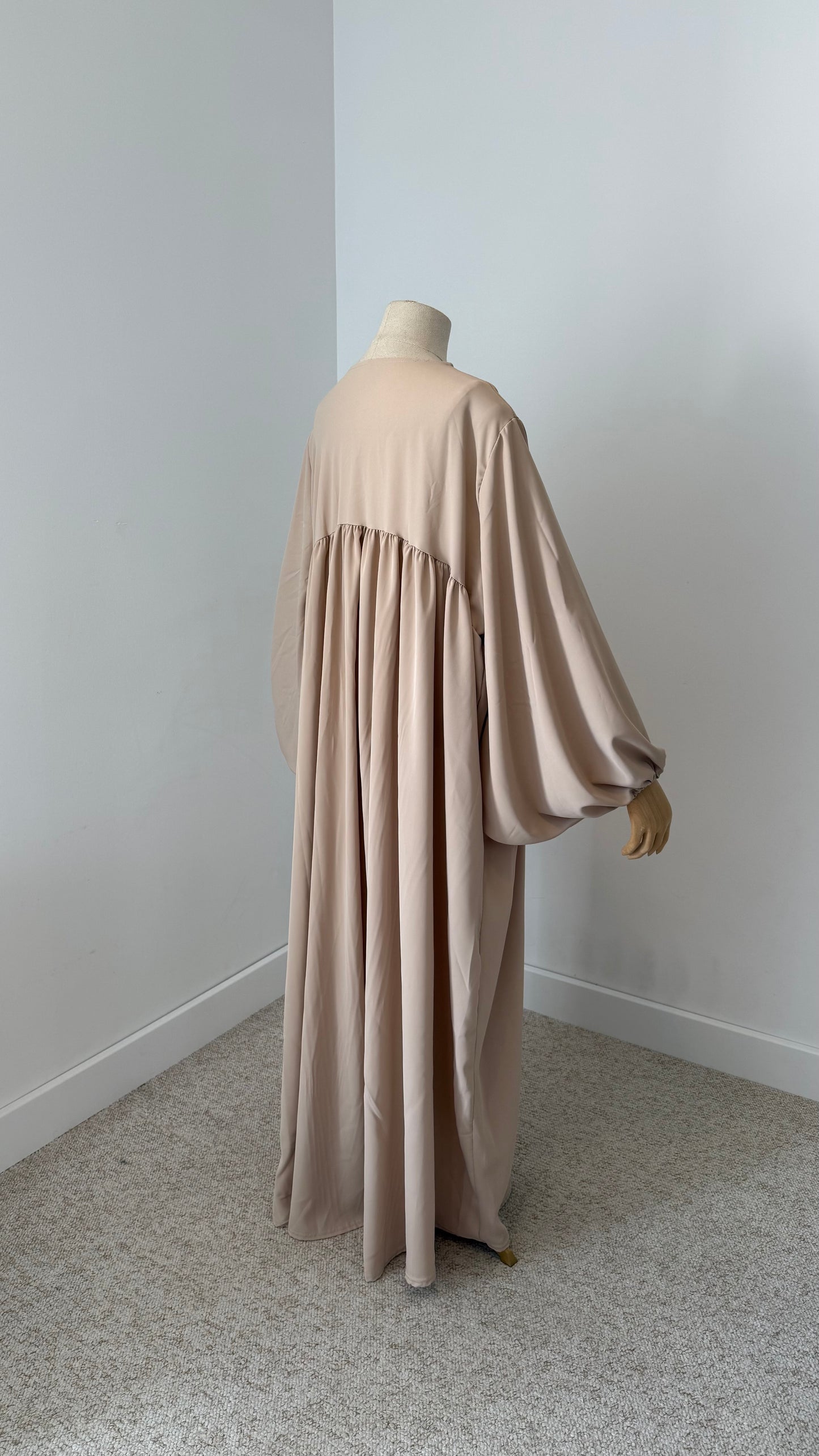 Abaya Manches Ballon Soie De Medine - Assya