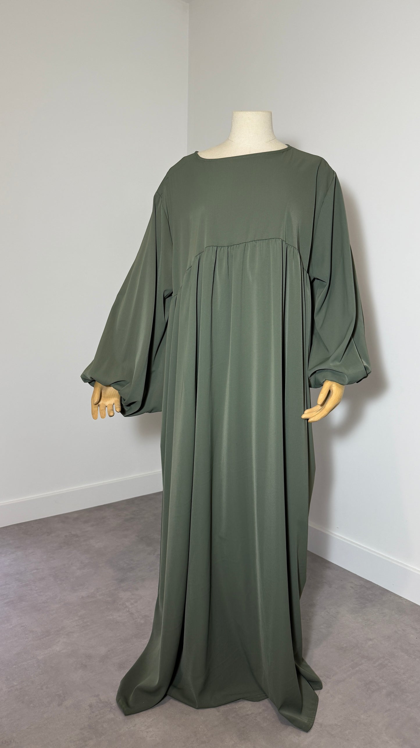 Abaya Manches Ballon Soie De Medine - Assya