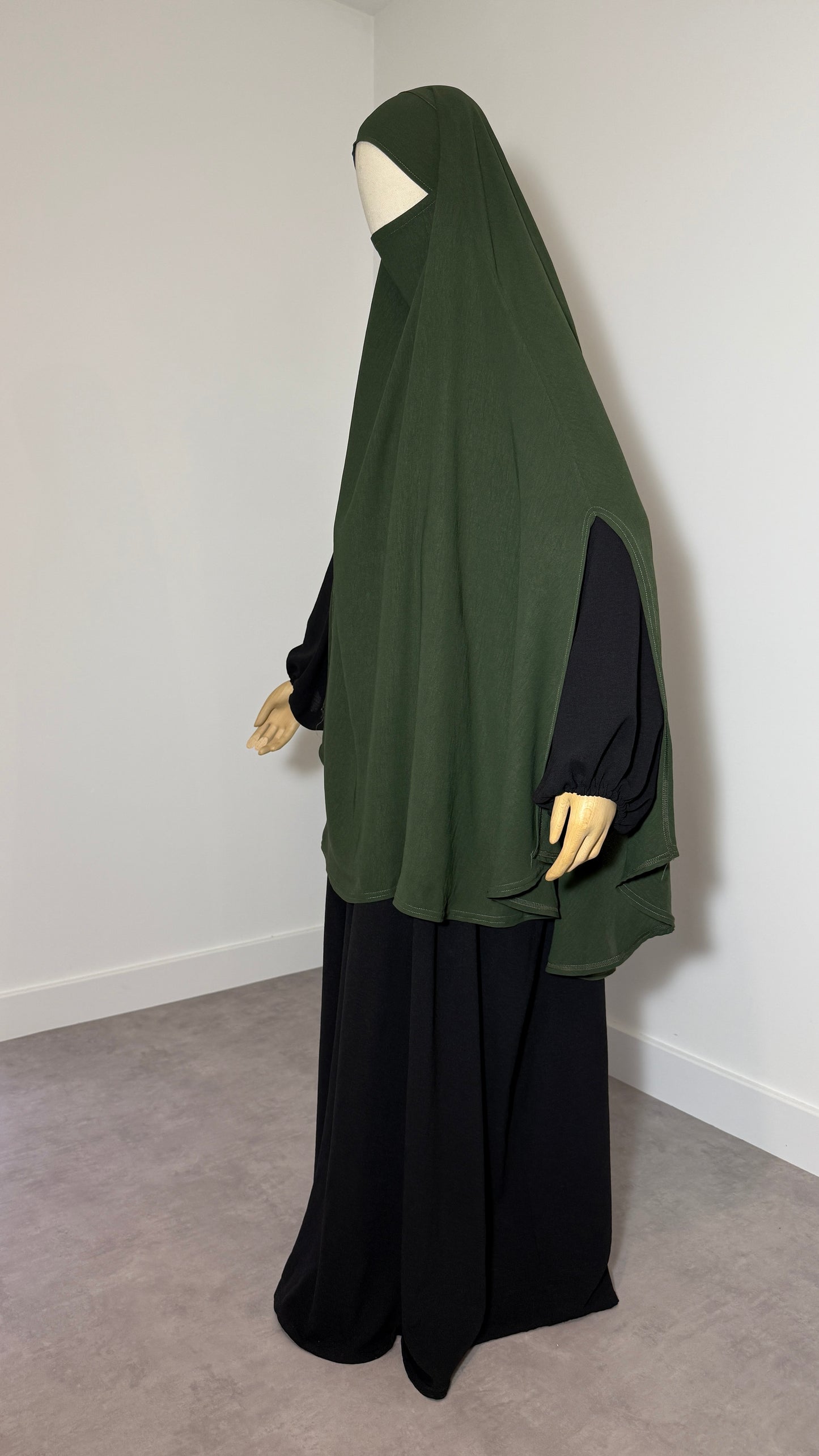 Khimar with slits